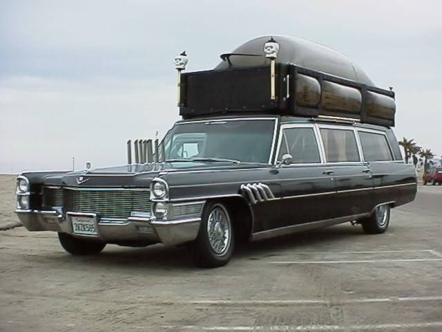 29a688458e450bd1b644f88f59b51a24--cadillac-funeral.jpg